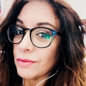 Meet your Posher, Yvette